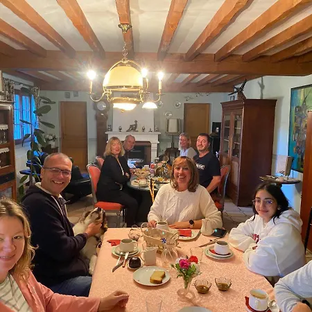 La Pommeraie 76 Bed & Breakfast 3*